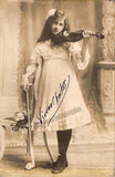 Chartres, Vivien - Signed Photo