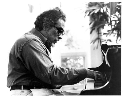 Leon Fleisher at the piano (5)