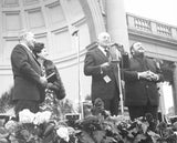 Pavarotti, Luciano - Lot of 32 Unsigned Photos