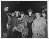 Pons, Lily - Lot of 36 Unsigned Photos part 6