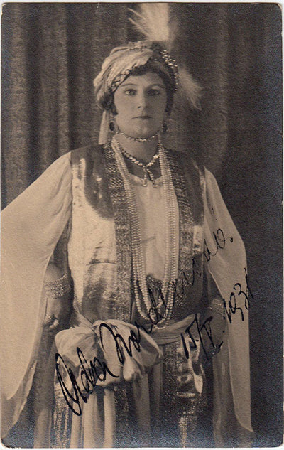 In Oberon (1931)