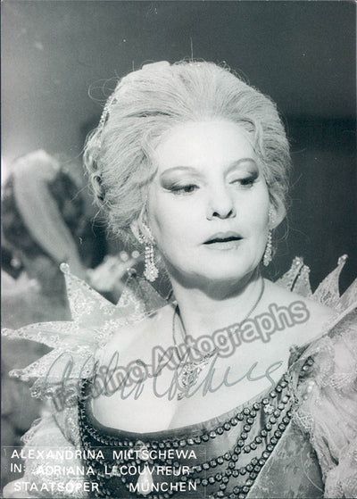 In Adriana Lecouvreur