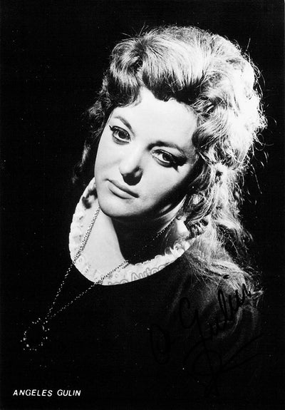 Senta in Fliegende Hollander