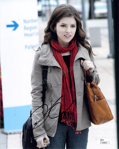 Kendrick, Anna - Signed Photograph in 50/50