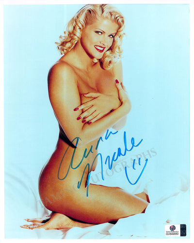 Smith, Anna Nicole - Signed Photograph
