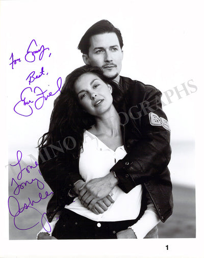 Judd, Ashley - Field, Todd - Signed Photograph in "Rubi in Paradise"