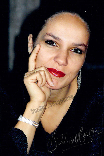 URIA-MONZON, Beatrice