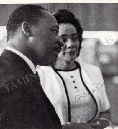 Scott King, Coretta - Signed Photograph