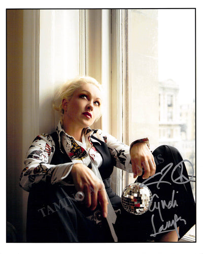 Lauper, Cyndi - Signed Photograph
