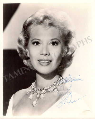 Shore, Dinah - Signed Photograph