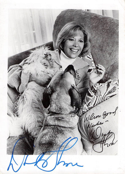 Shore, Dinah - Signed Photograph