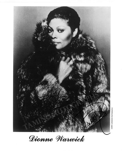 Warwick, Dionne - Various Autographs