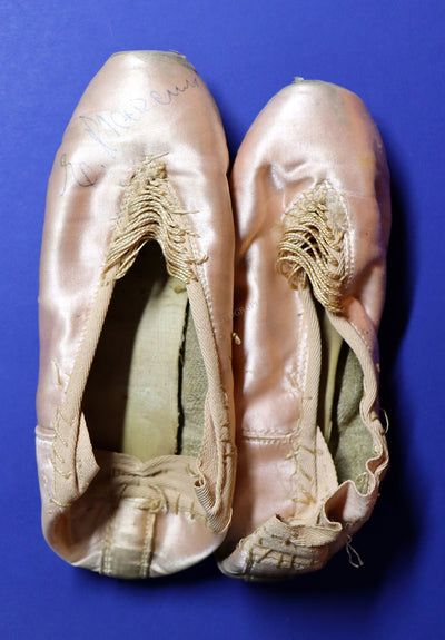 Maximova, Ekaterina - Signed Pointe Shoe 1981
