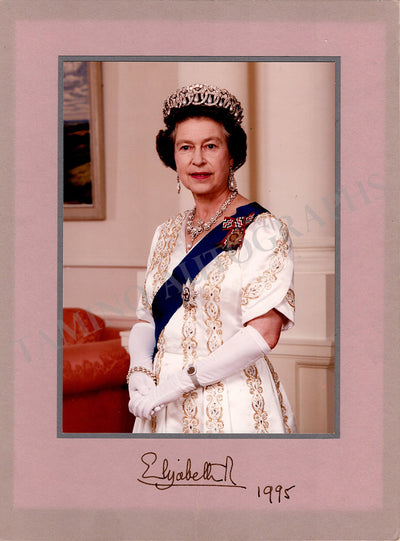 Queen Elizabeth II - Signed Photograph 1995