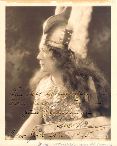 Alsen, Elsa - Signed Photograph as Brunnhilde