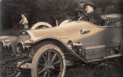 In His Car (1919)