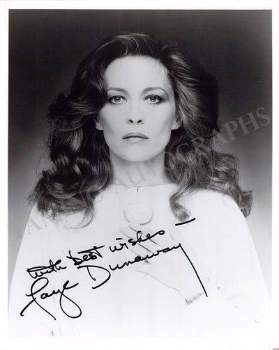 Dunaway, Faye - Various Autographs