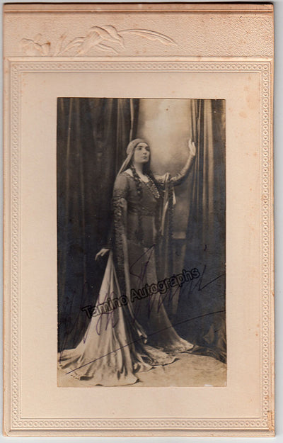 Perini, Flora - Signed Photograph