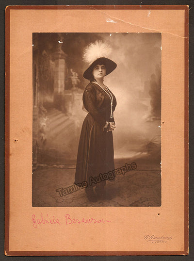 Besanzoni, Gabriella - Vintage Photograph