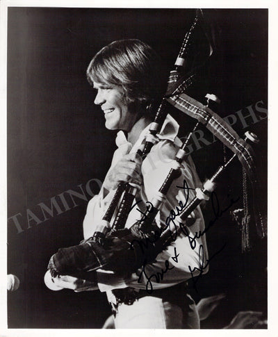 Campbell, Glen - Various Autographs