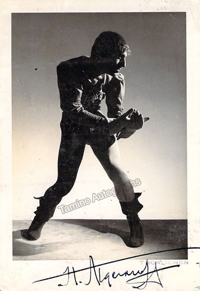 Algeranoff, Harcourt - Signed Photograph