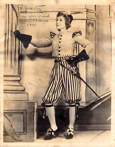 HayEs, Helen - Signed Photograph 1941