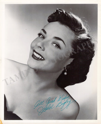 Bigley, Isabel - Signed Photograph