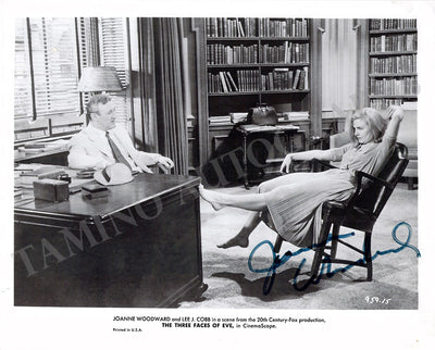 Woodward, Joanne - Signed Photo in "The Three Faces of Eve"