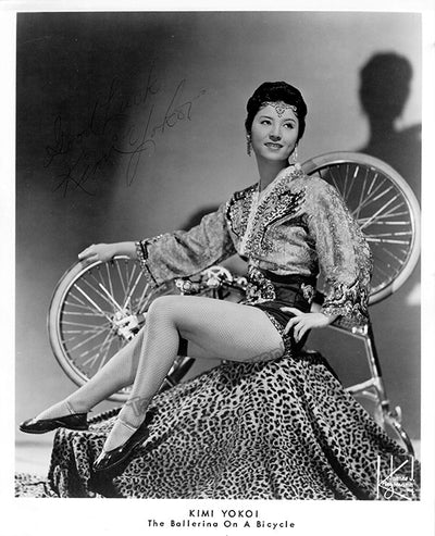 Yokoi, Kimi - Signed Photograph