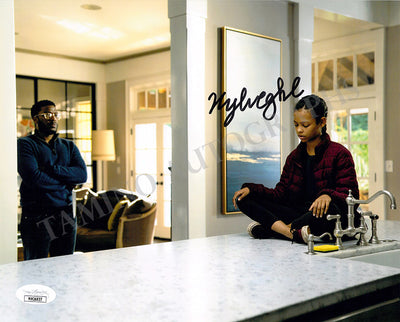 Curran, Kyliegh - Signed Photograph in "Doctor Sleep"