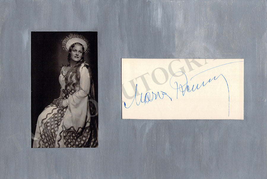 Maria Reining Signature Cut & Photo – Tamino