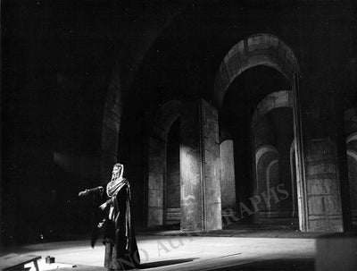 As Lady MacBeth in MacBeth (4)