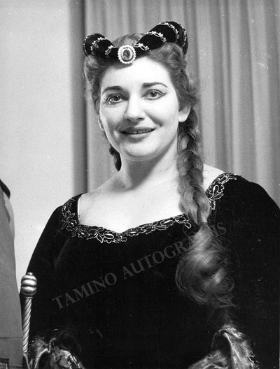 As Leonora in Il Trovatore (3)