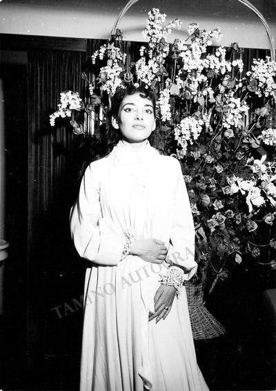 As Violetta in La Traviata (I)