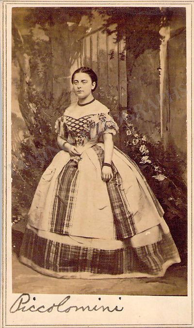 Piccolomini, Marietta - Vintage CDV Photo in La Traviata