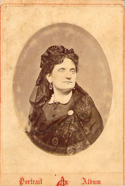 Savertal, Matilde - Signed Photograph