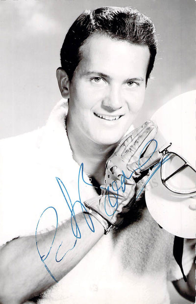 Boone, Pat - Signed Photograph