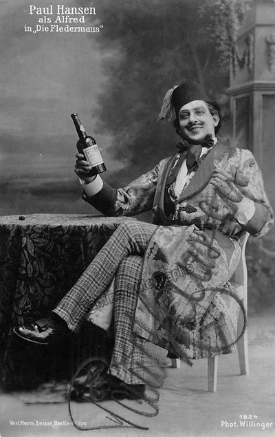 Alfred in Die Fledermaus