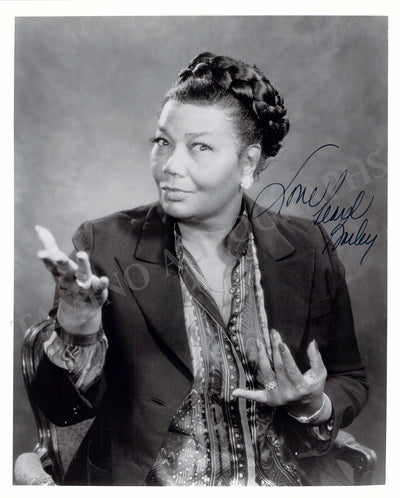 Bailey, Pearl - Various Autographs