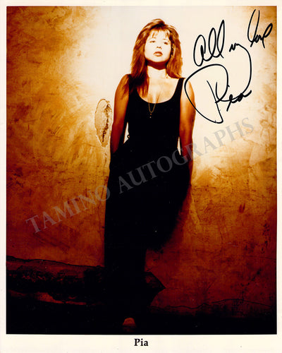 Zadora, Pia - Signed Photograph