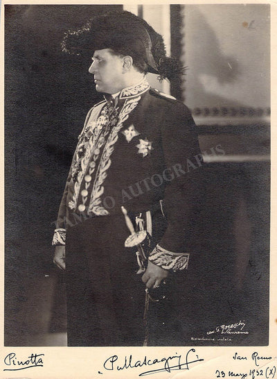 Signed Photo (1932)