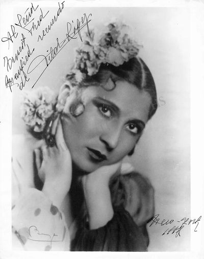 Lopez, Pilar - Signed Photograph 1942