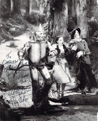 Bolger, Ray - Signed Photograph in "The Wizard of Oz"