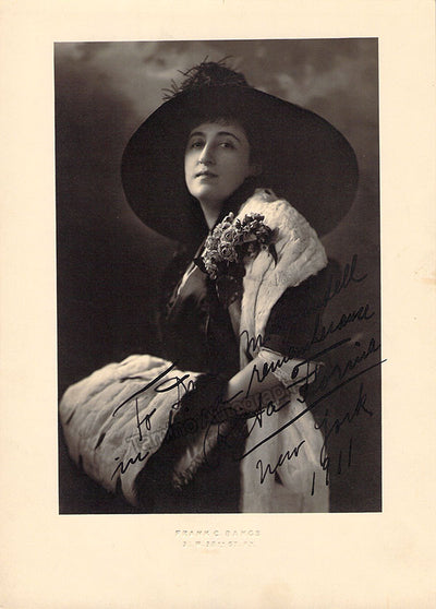 Fornia, Rita - Signed Photograph