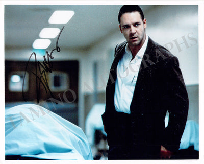 Crowe, Russell - Signed Photograph in "L.A. Confidential"