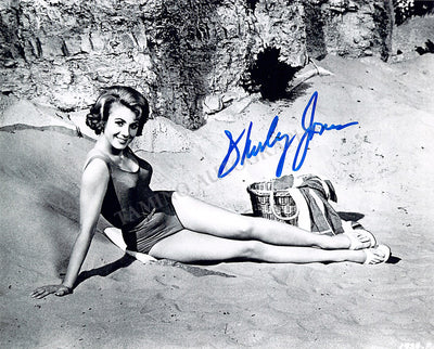 Jones, Shirley - Signed Photograph