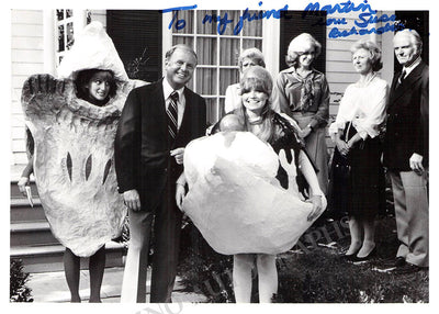 Richardson, Susan - Signed Photograph in "Eight is Enough"