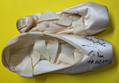 Zakharova, Svetlana - Signed Pointe Shoes 2001
