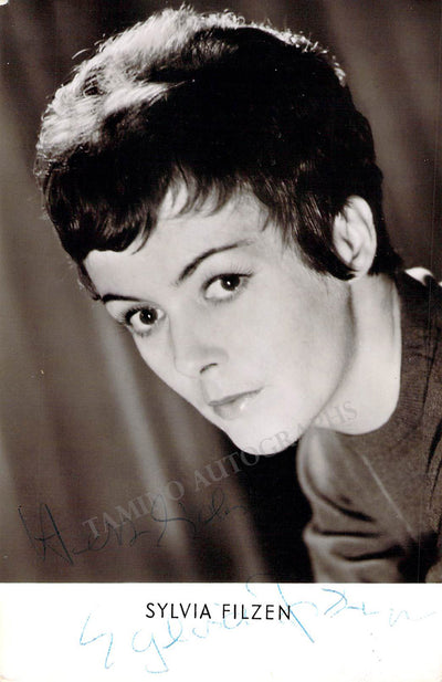 Filzen, Sylvia - Signed Photograph