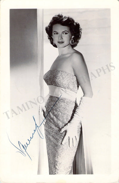 Brown, Vanessa - Signed Photograph